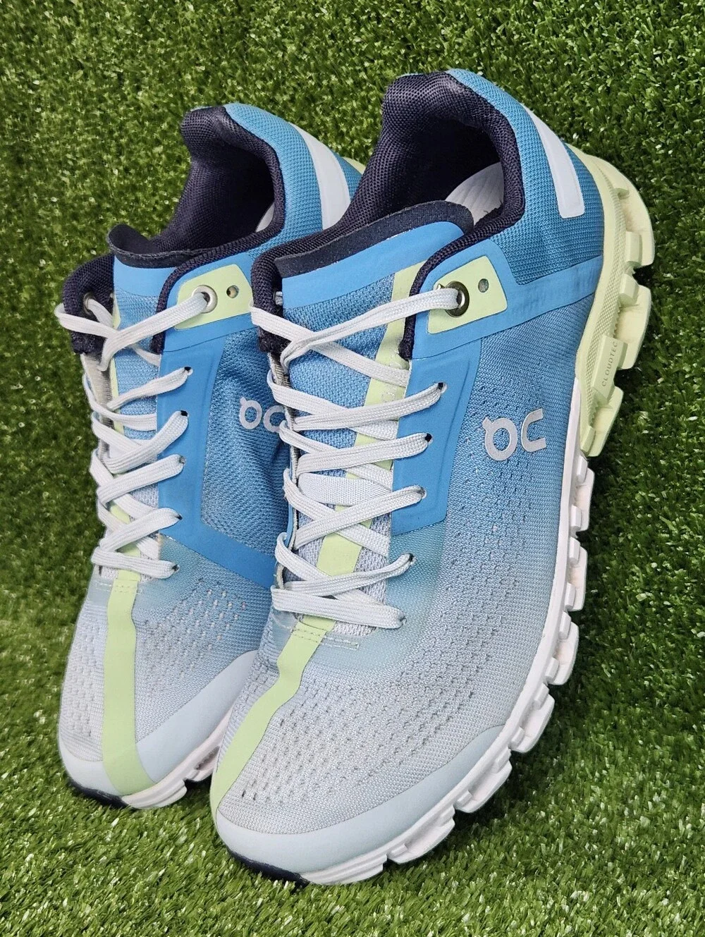 On Running CloudFlow 3 Womens Athletic Walking Cushioned Shoes Sneakers Size 6.5